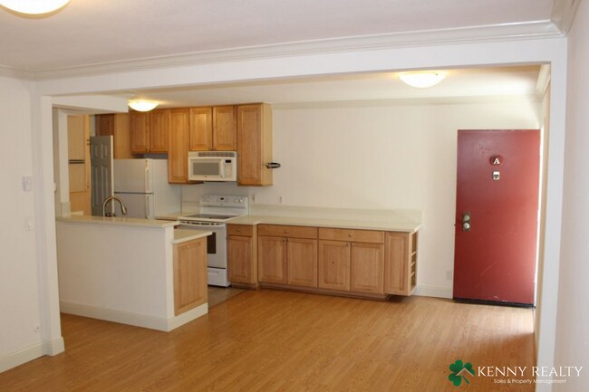 Foto del edificio - Rare Corner One Bedroom Fully Remodeled w/ In-Unit Laundry