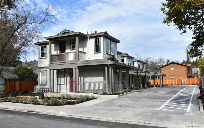 Exterior and Driveway - 3626 Chestnut St