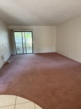 Building Photo - 2811 SW Archer Rd