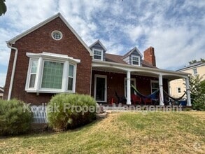 Building Photo - 1109 E 400 S