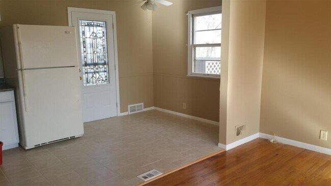 Foto del edificio - 6080 Ellison Ave