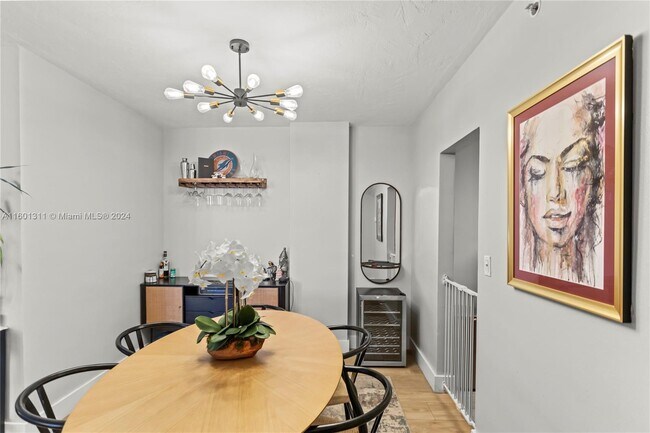 Building Photo - 3001 S Ocean Dr