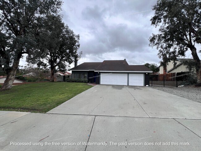 Building Photo - Nice Home For Rent