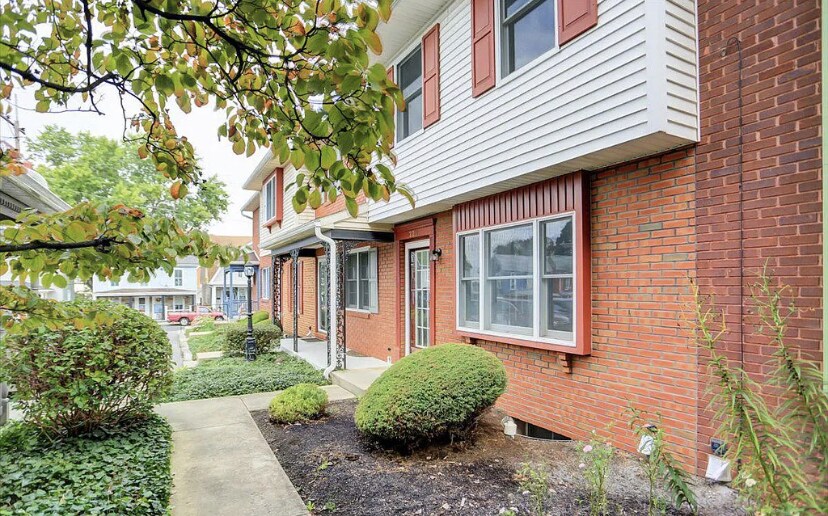 233 Ringgold St, Waynesboro, PA 17268 Townhome Rentals in Waynesboro PA