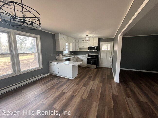 Building Photo - 3 br, 1.5 bath House - 197 Oreburg Road