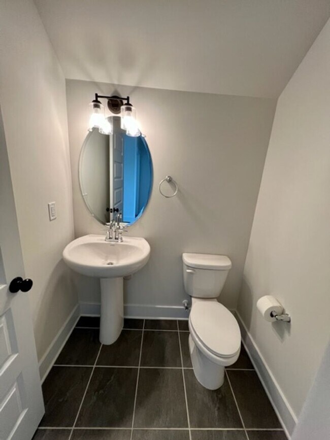 Foto del edificio - Beautiful 4 Bed/ 3.5 Bath Home in Newly Built Rivers Edge!
