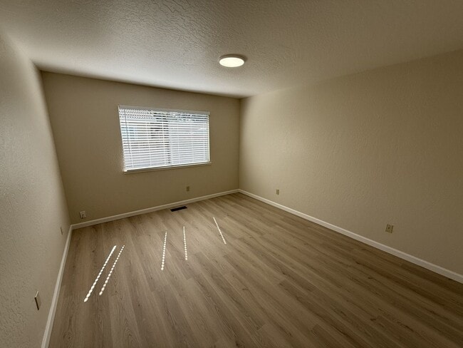 Foto del edificio - Markross17255* (10)