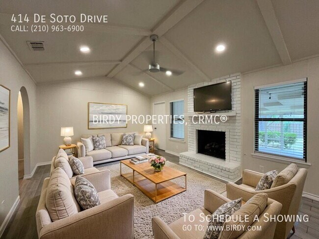 Foto del edificio - 414 De Soto Dr