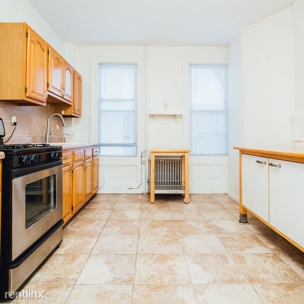 Foto del edificio - 166 India St