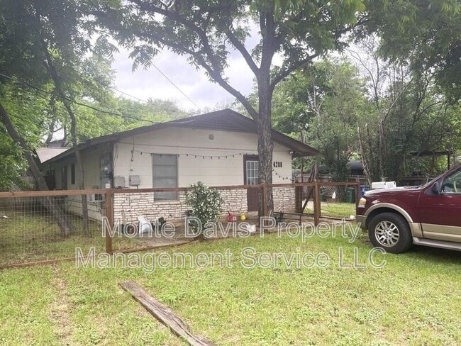 Building Photo - 4708 Red River St