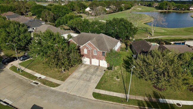 Foto del edificio - 1823 Blue Water Bay Dr