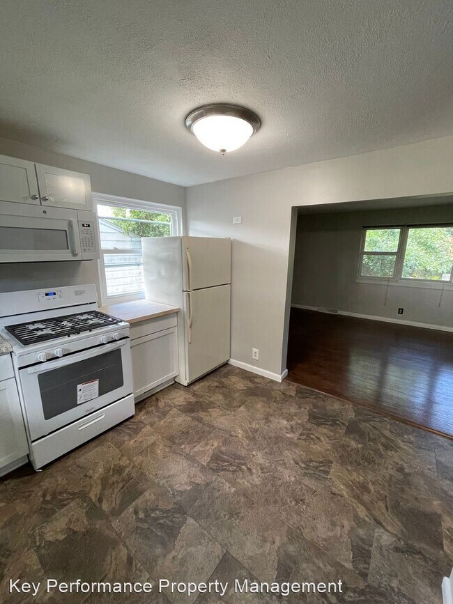 Building Photo - 3 br, 2 bath House - 59 Kenwick Drive