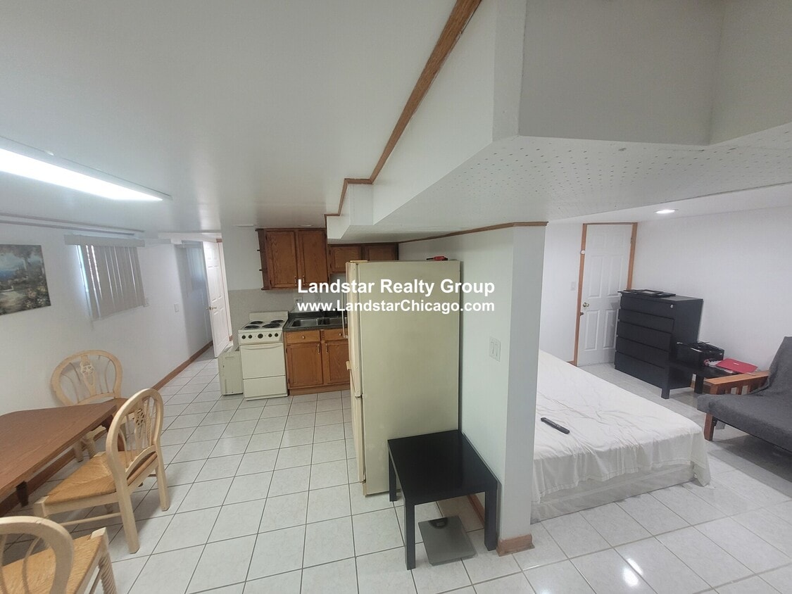 4551 N Newcastle Ave, Harwood Heights, IL 60706 House Rental in