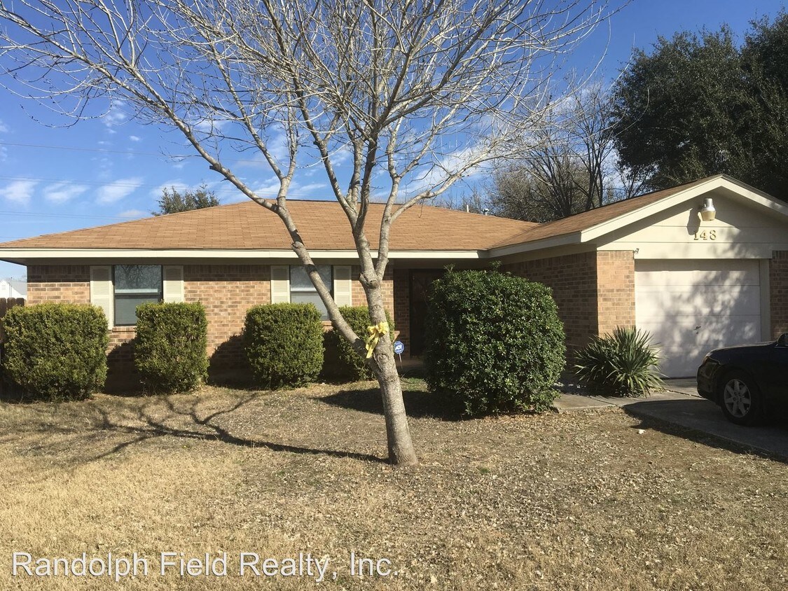 143 Sioux Cir, Cibolo, TX 78108 House for Rent in Cibolo, TX