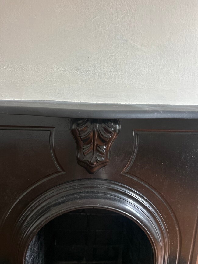 Diseño victoriano de la década de 1850 - 611 S 3rd St