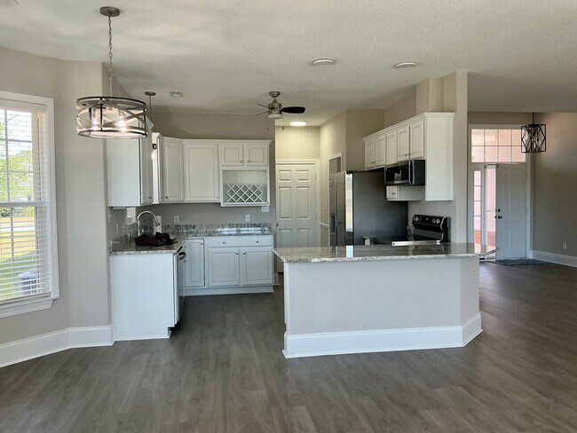 Building Photo - 546 Stonemason Dr