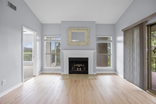 Building Photo - 6000 Shepherd Mountain Cove