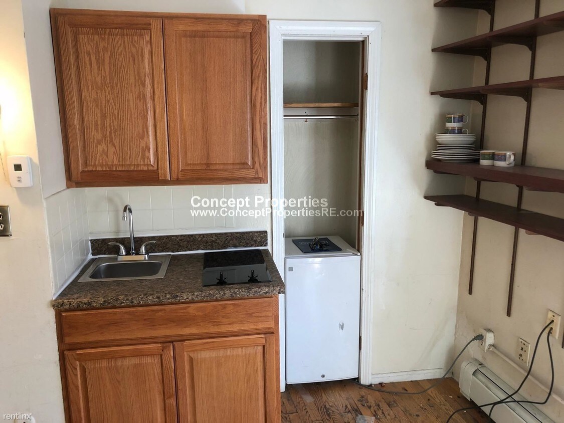 Building Photo - Studio, 2 bath  - 10 Wait St Apt 200C