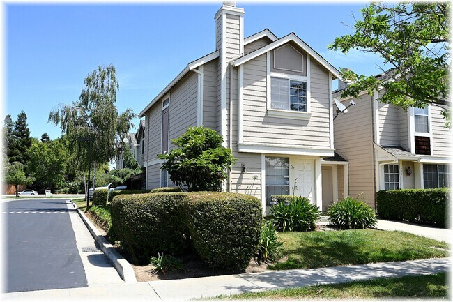 Building Photo - 231 Banana Grove Ln