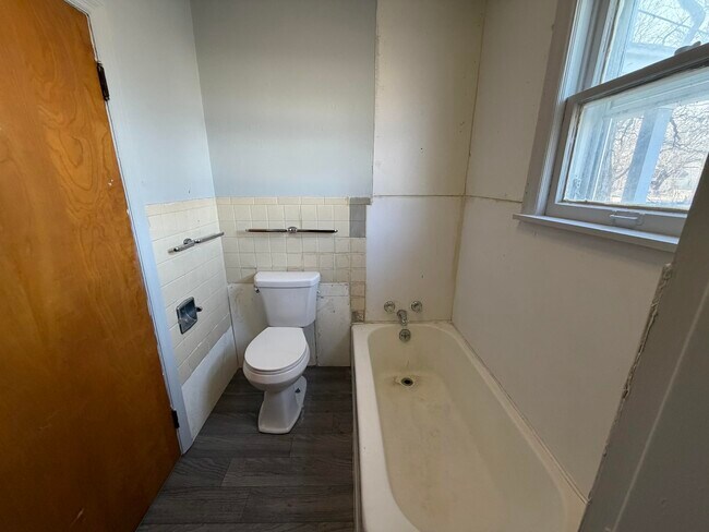 Foto del edificio - 716-B Robinson-