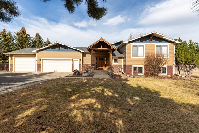 Building Photo - 131 Erik Dr