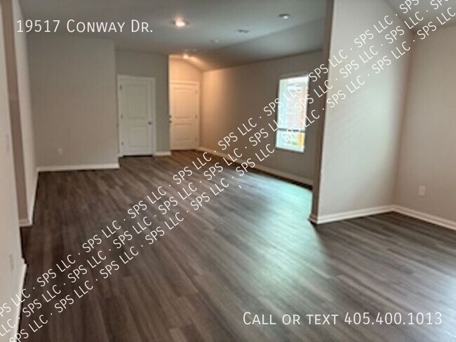 Foto del edificio - 19517 Conway Dr