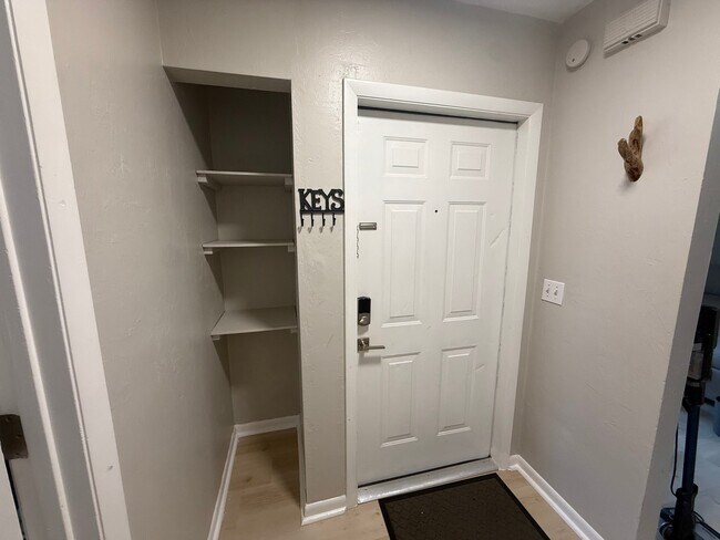 Foto del edificio - 3811 SW 28th Terrace