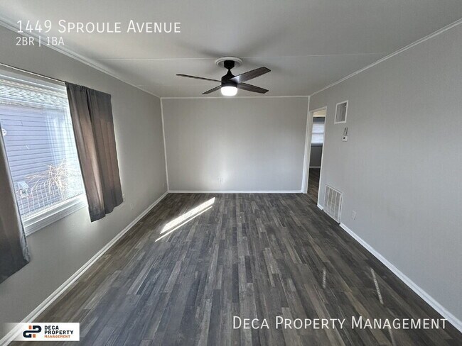 Foto del edificio - 1449 Sproule Ave