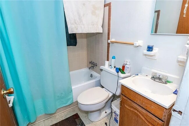 Foto del edificio - 1116 W Grand Ave