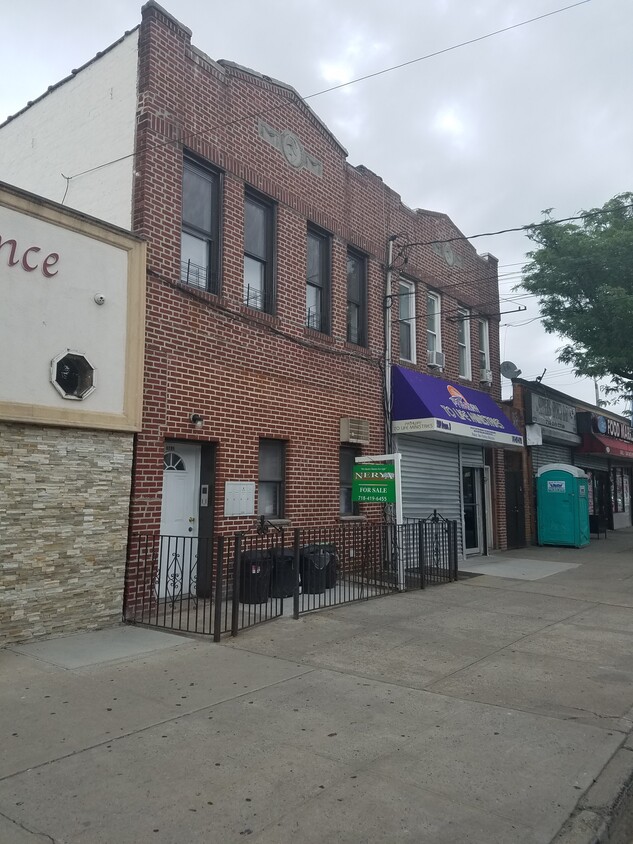 Building Photo - 5205 Avenue D