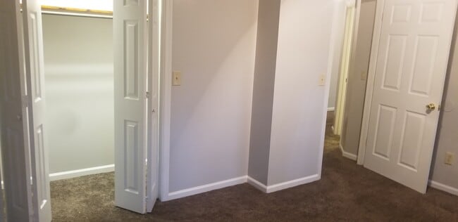 Building Photo - 301 Autumn Ave