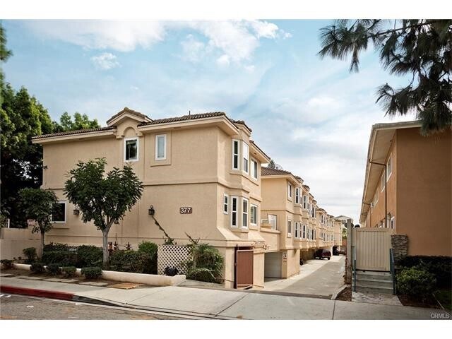 Primary Photo - 377 Avocado St