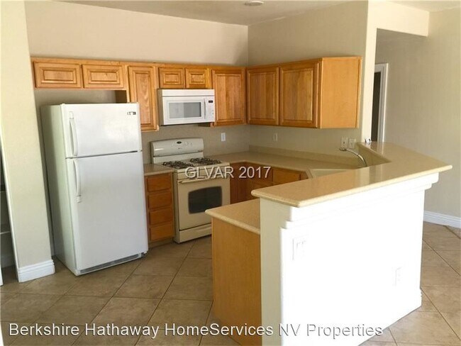 Building Photo - 2 br, 2.5 bath House - 6660 Lavender Lilly...