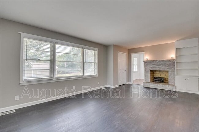 Building Photo - 16 Burkett Dr