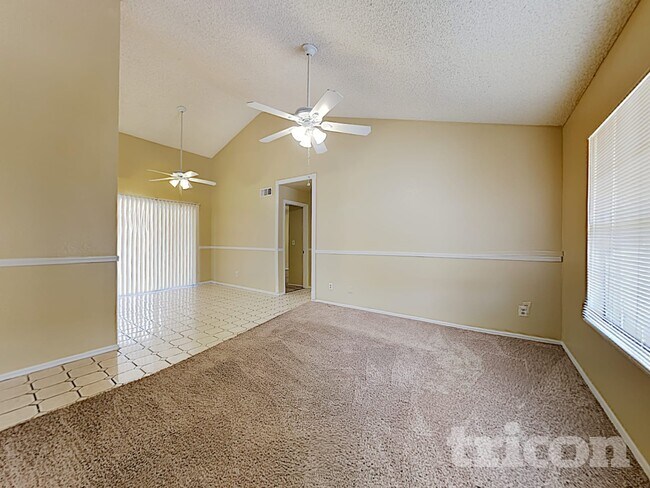 Foto del edificio - 18815 N 45th Dr