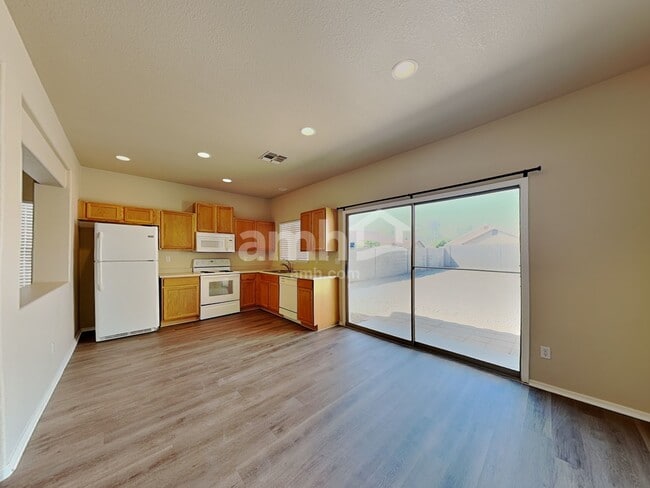 Building Photo - 3506 N 130th Ave