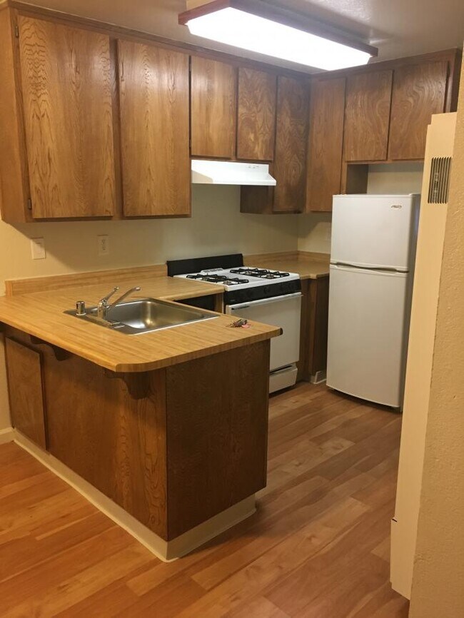 Foto del edificio - 1 bedroom in Rohnert Park CA 94928