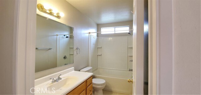 Building Photo - 3253 Evelyn Ave