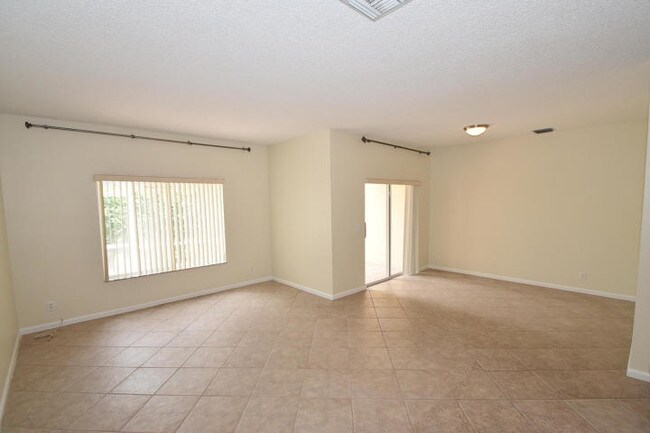 Building Photo - 8303 Via Leonessa