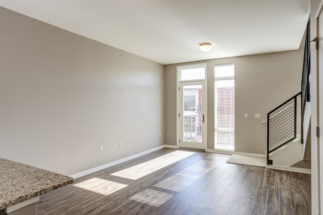 Building Photo - Eastown Flats