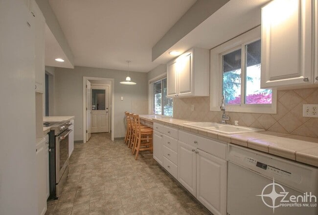 Foto del edificio - 12908 NE Salmon Creek Ave