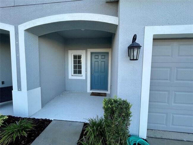 Foto del edificio - 6417 Fairmont Ln