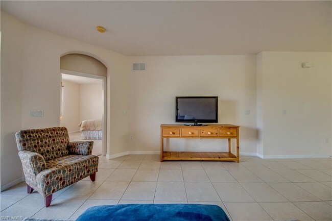Building Photo - 9621 Spanish Moss Way
