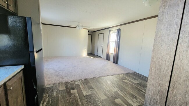 Foto del edificio - 372 Utah Ct