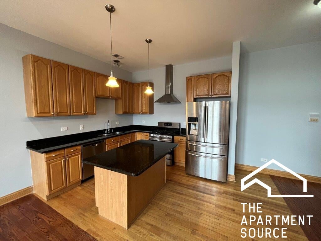 Foto principal - 1918 W Cermak Rd