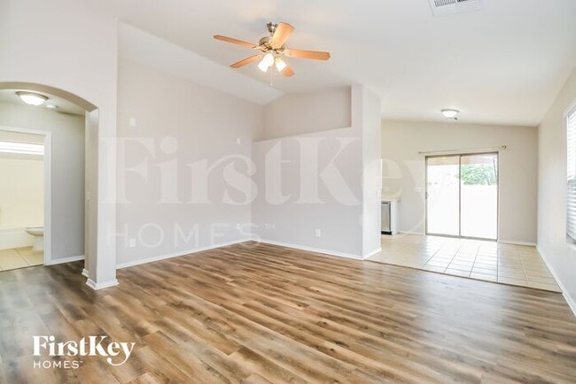 Foto del edificio - 6698 E Haven Ave