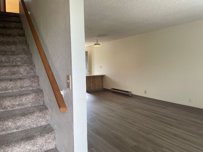 Foto del edificio - Very Nice 2 Bedroom 2 Bath Townhome