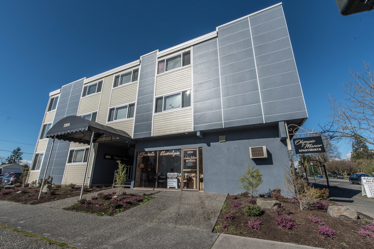 Front Exterior - Olympic Manor Apartments