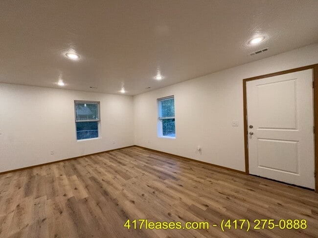 Foto del edificio - 2618 N Pierce Ave