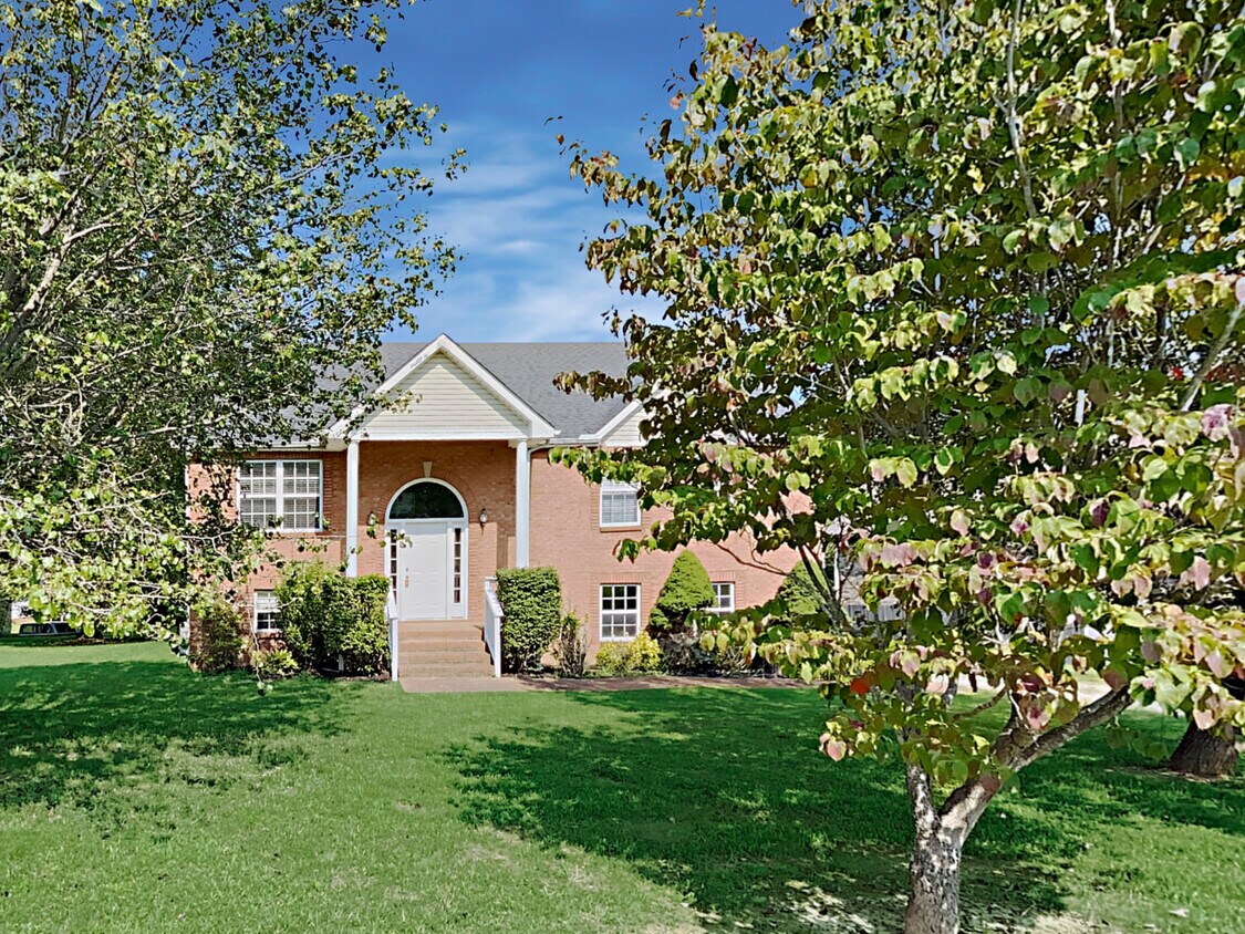 101 Dawn Court House Rental in White House, TN